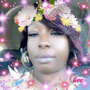 Meet your Posher, Carla